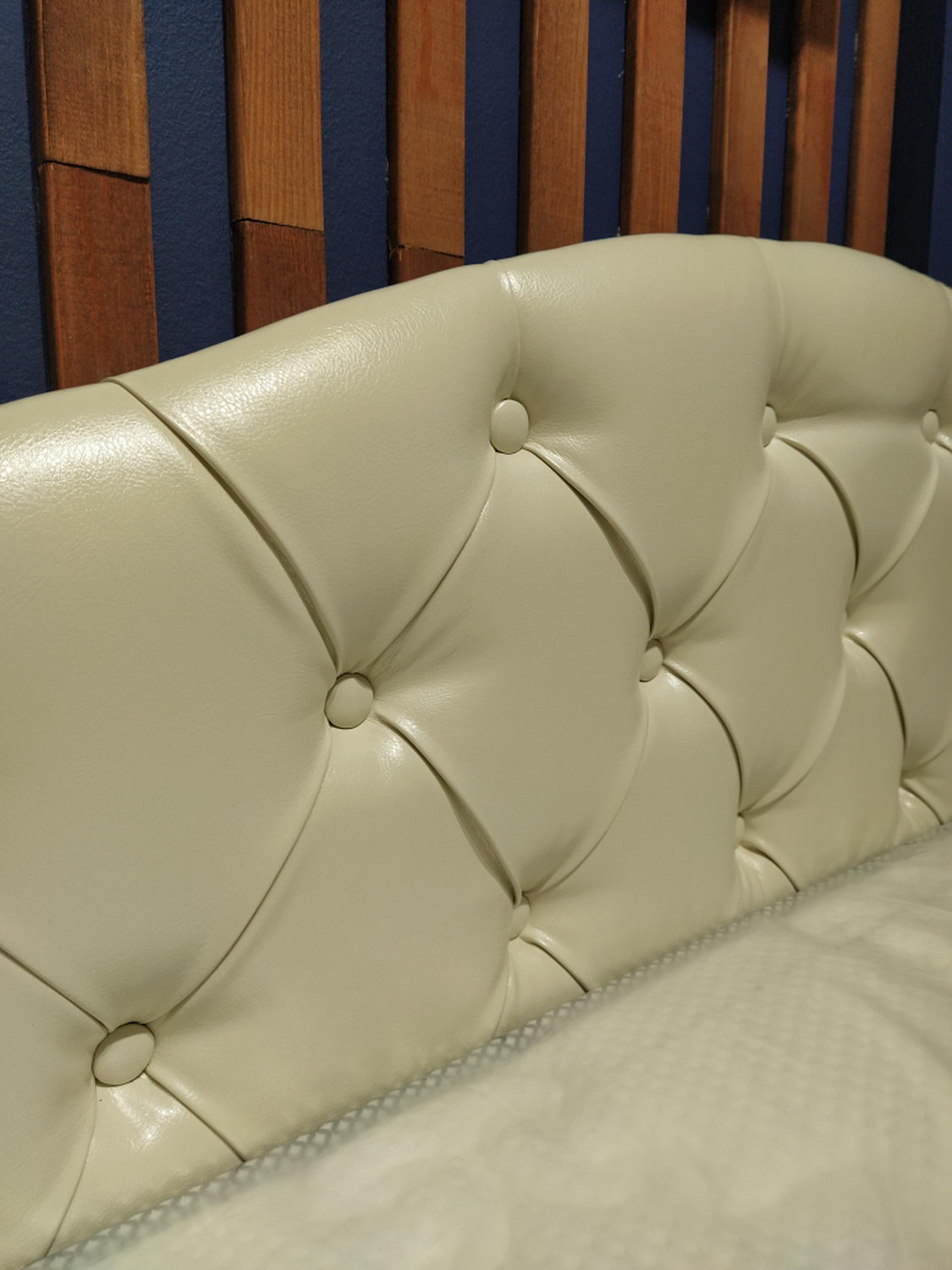 Тахта Айно №8 с мягким изголовьем с ящиками  900х2000