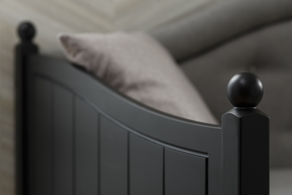 Тахта чёрная Айно №9 с мягким изголовьем 800х2000