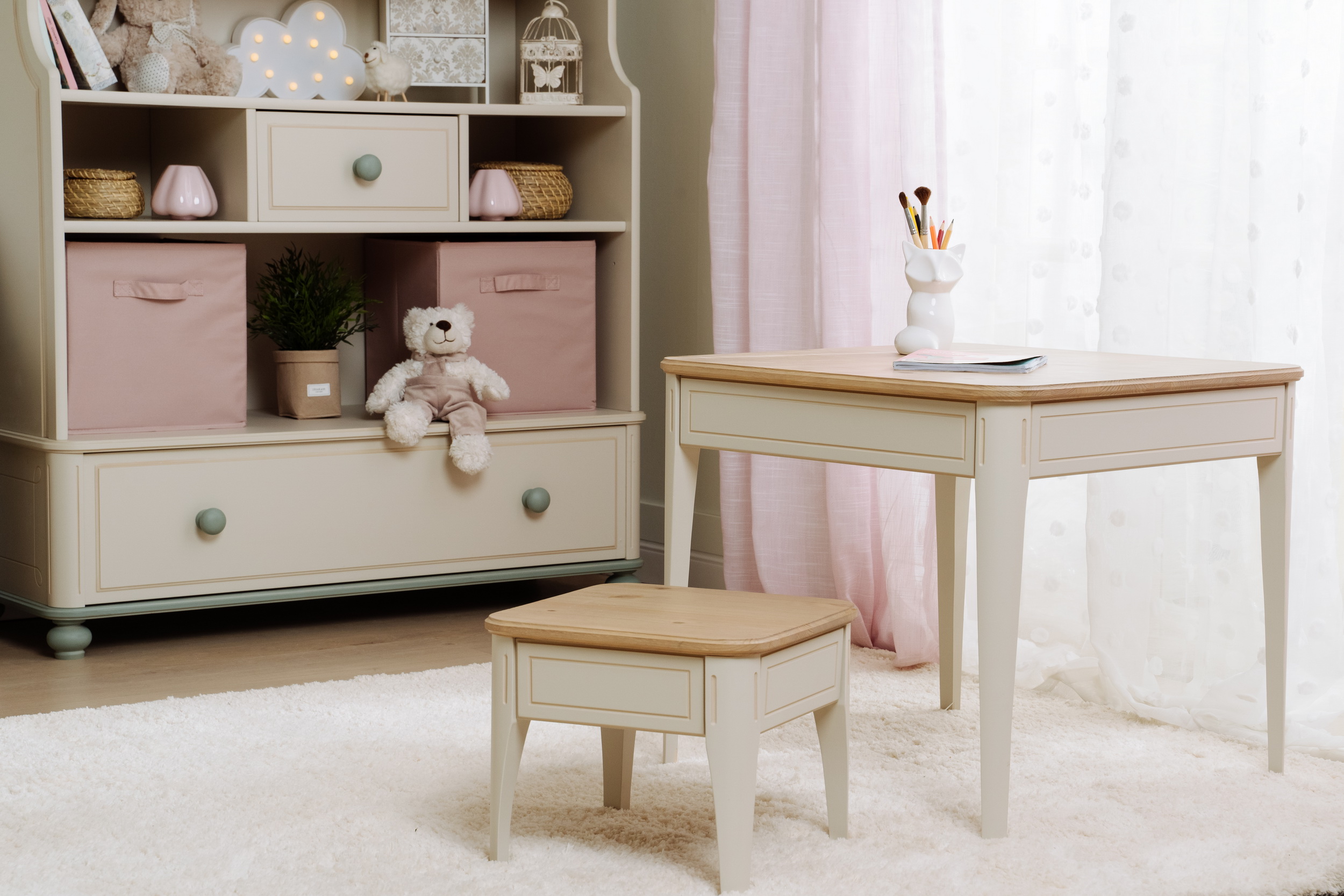 Стол детский массив Бетти