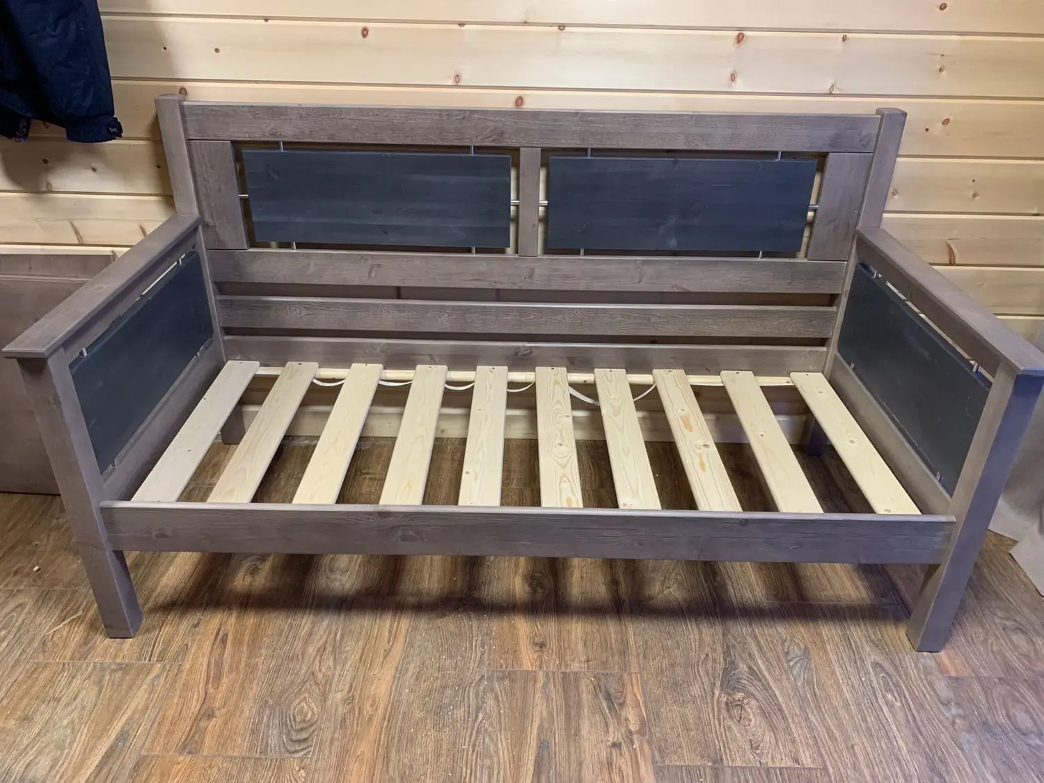 Тахта Брамминг 1200х1900