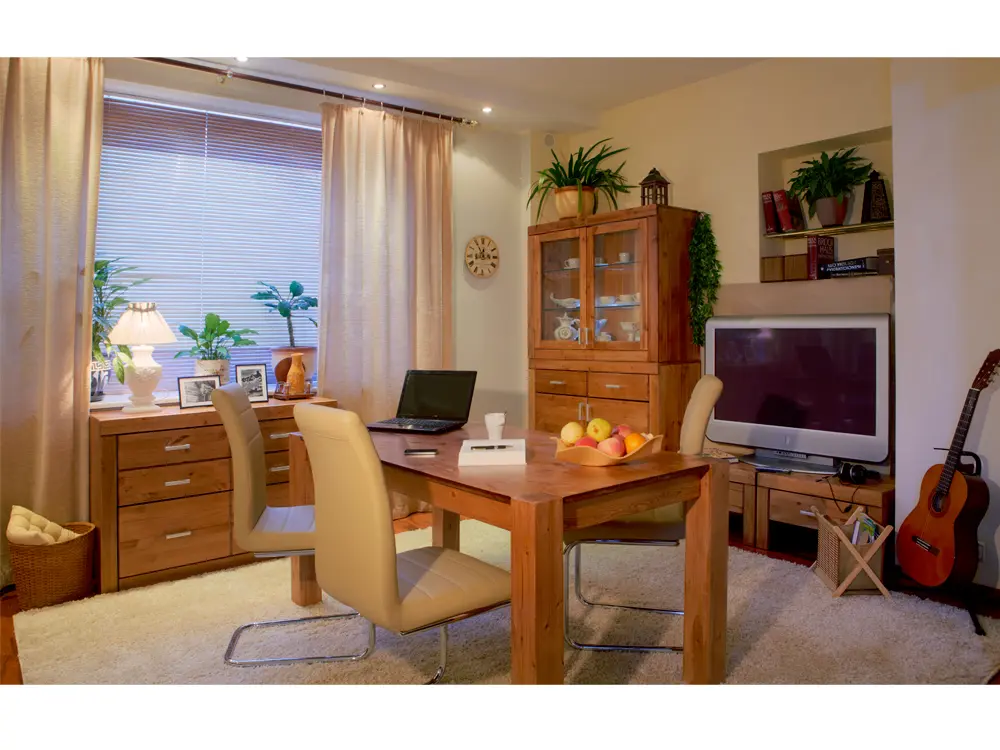 Стол Брамминг обеденный 1820*820