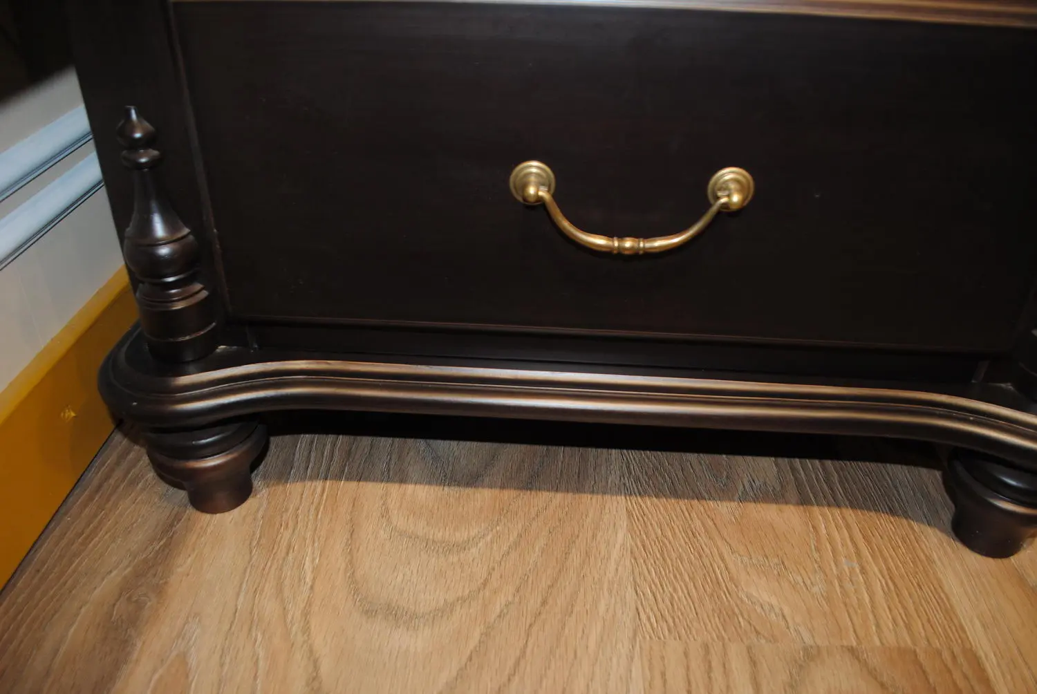 Шкаф-витрина Скандия 1-створчатый с 1 ящиком 3.19.02