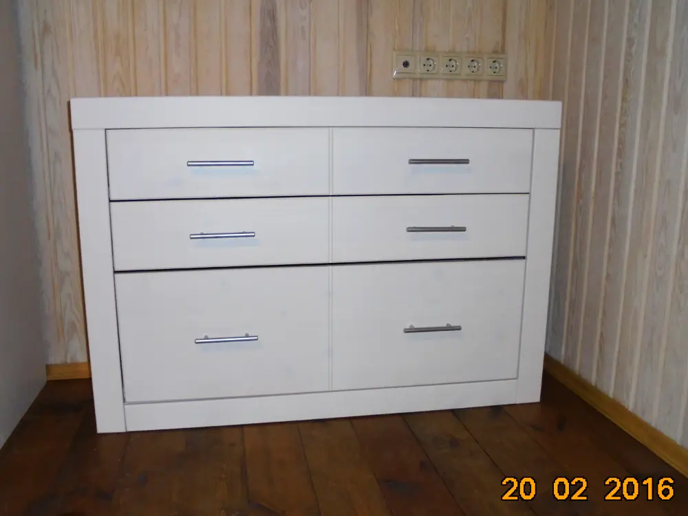 Комод 6 ящиков из массива Брамминг №1