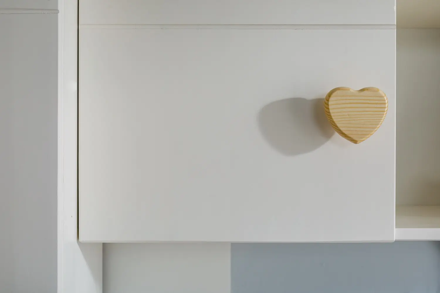 Антресоль массив сосны ТК №3