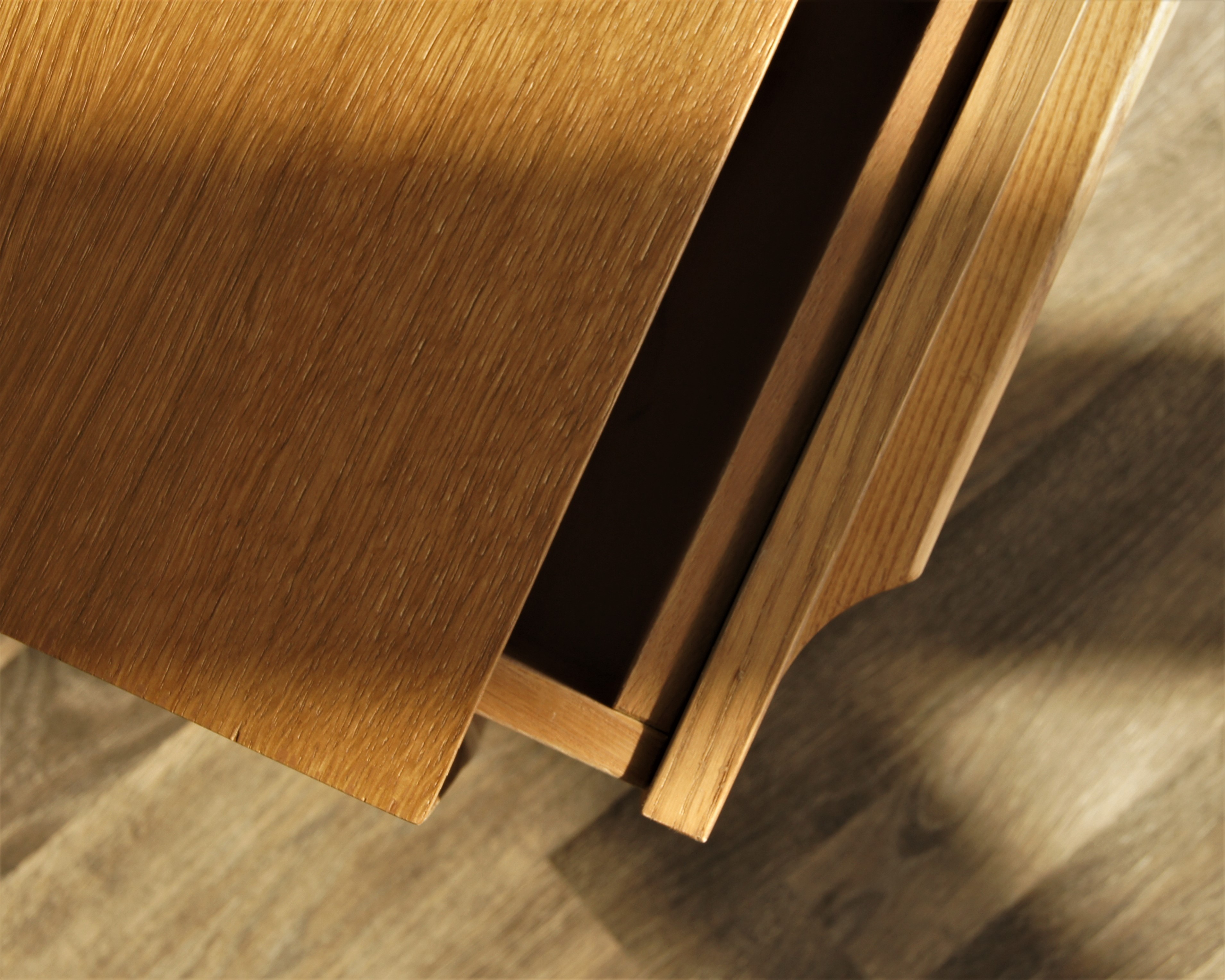 Консоль массив под TV "Bruni" с ящиками