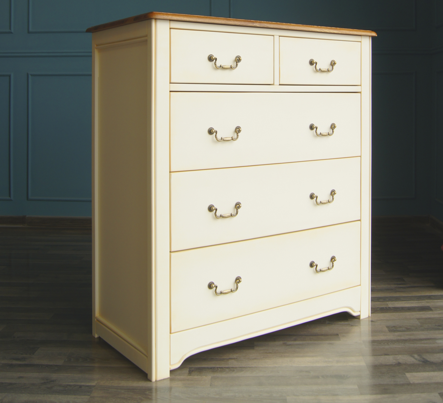 Бежевый комод "Olivia" на пять ящиков