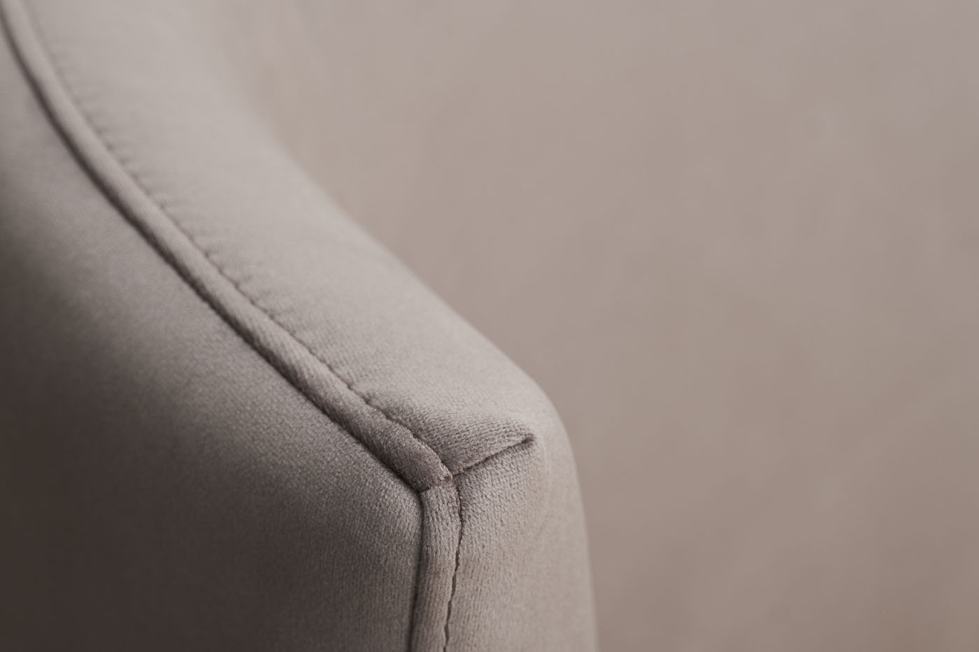 Кровать Siena без мех.велюр серый Colt017 199*222*116см