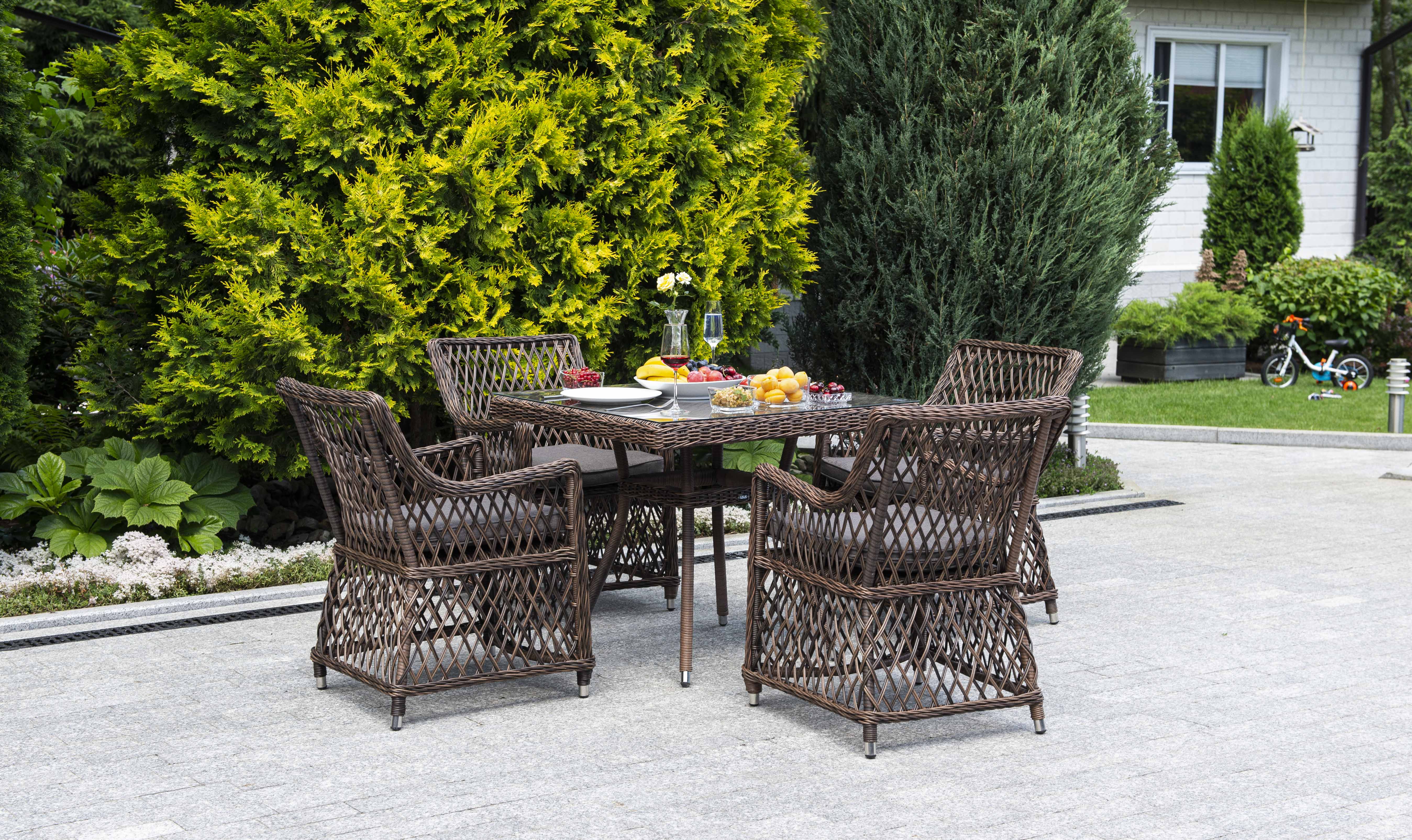 "Арлиш" обеденная группа плетеная на 4 персоны, цвет коричневый