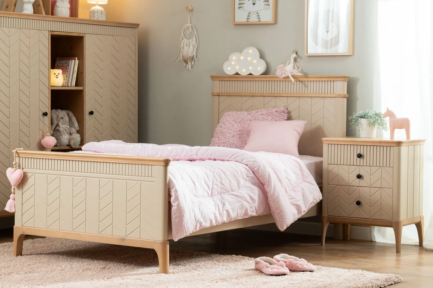 Кровать массив сосны Грета №17 800х1800